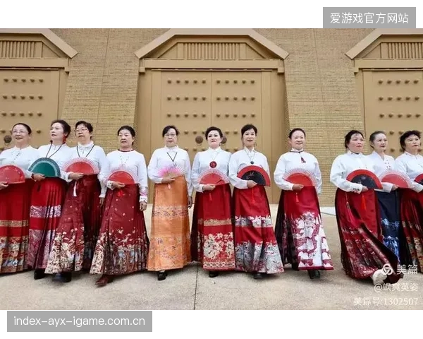 世界冠军穿汉服亮相：传统与荣耀的完美交融
